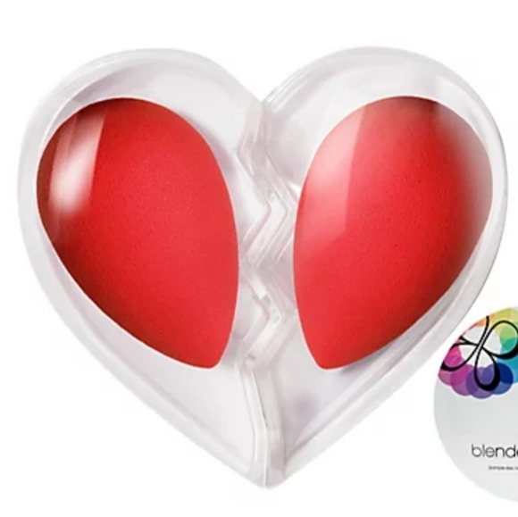 🌟HP🌟BEAUTY BLENDER Heart shape duo - Picture 2 of 8
